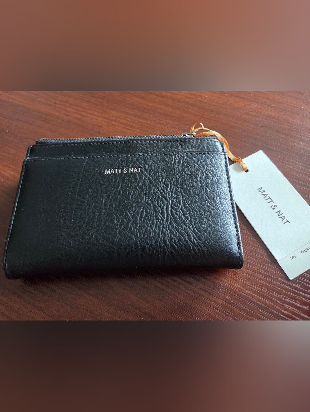 Matt & Nat Black Compact Zip Card Holder Wallet NWT